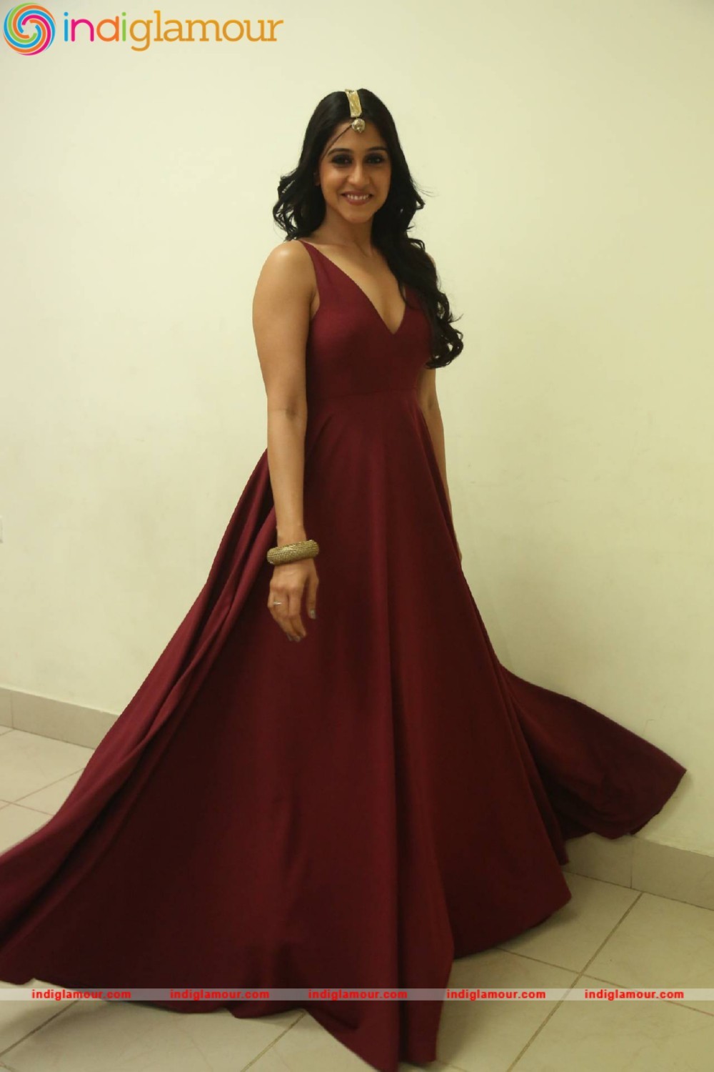 Regina Cassandra Actress hd photo