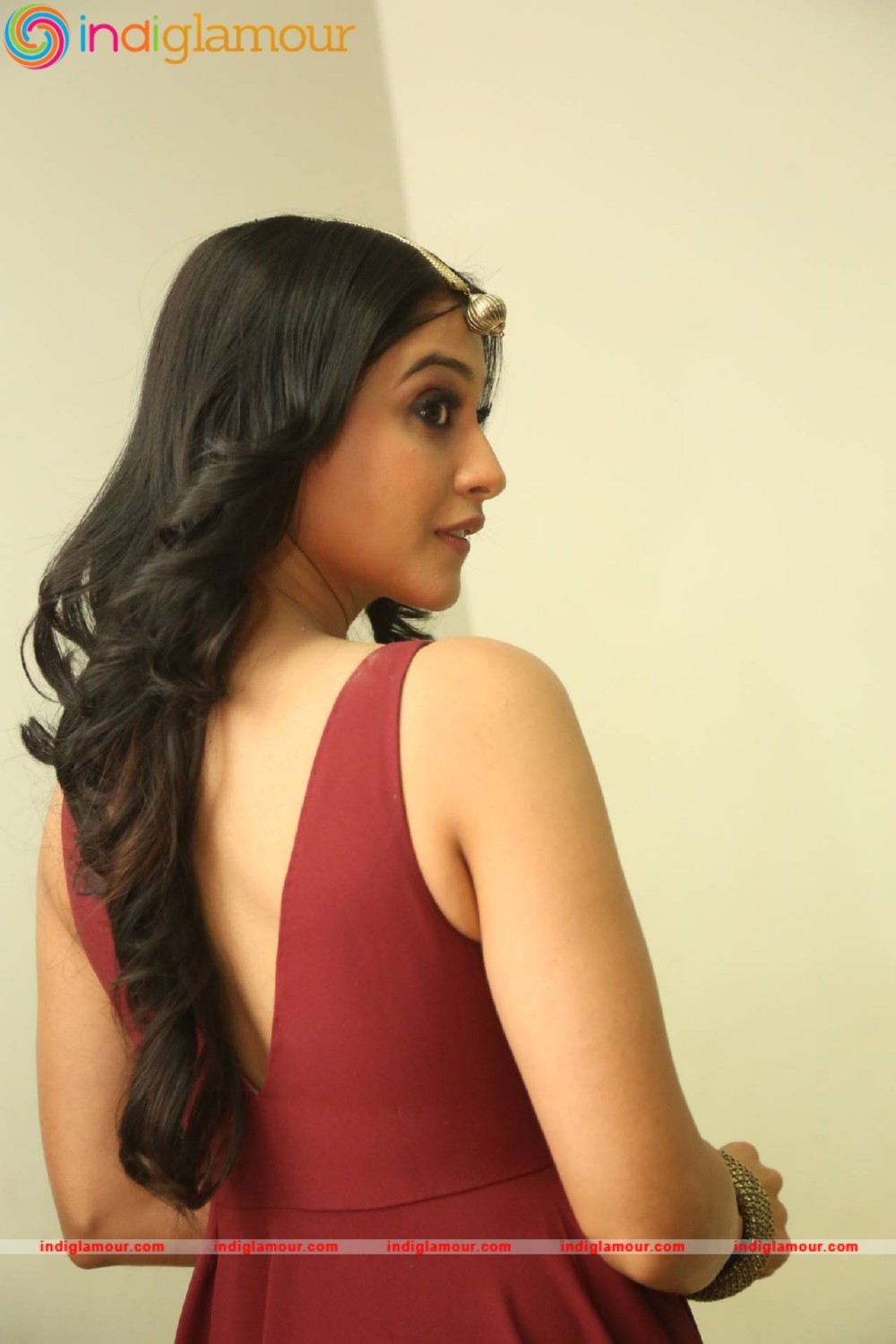 Regina Cassandra Actress hd photo
