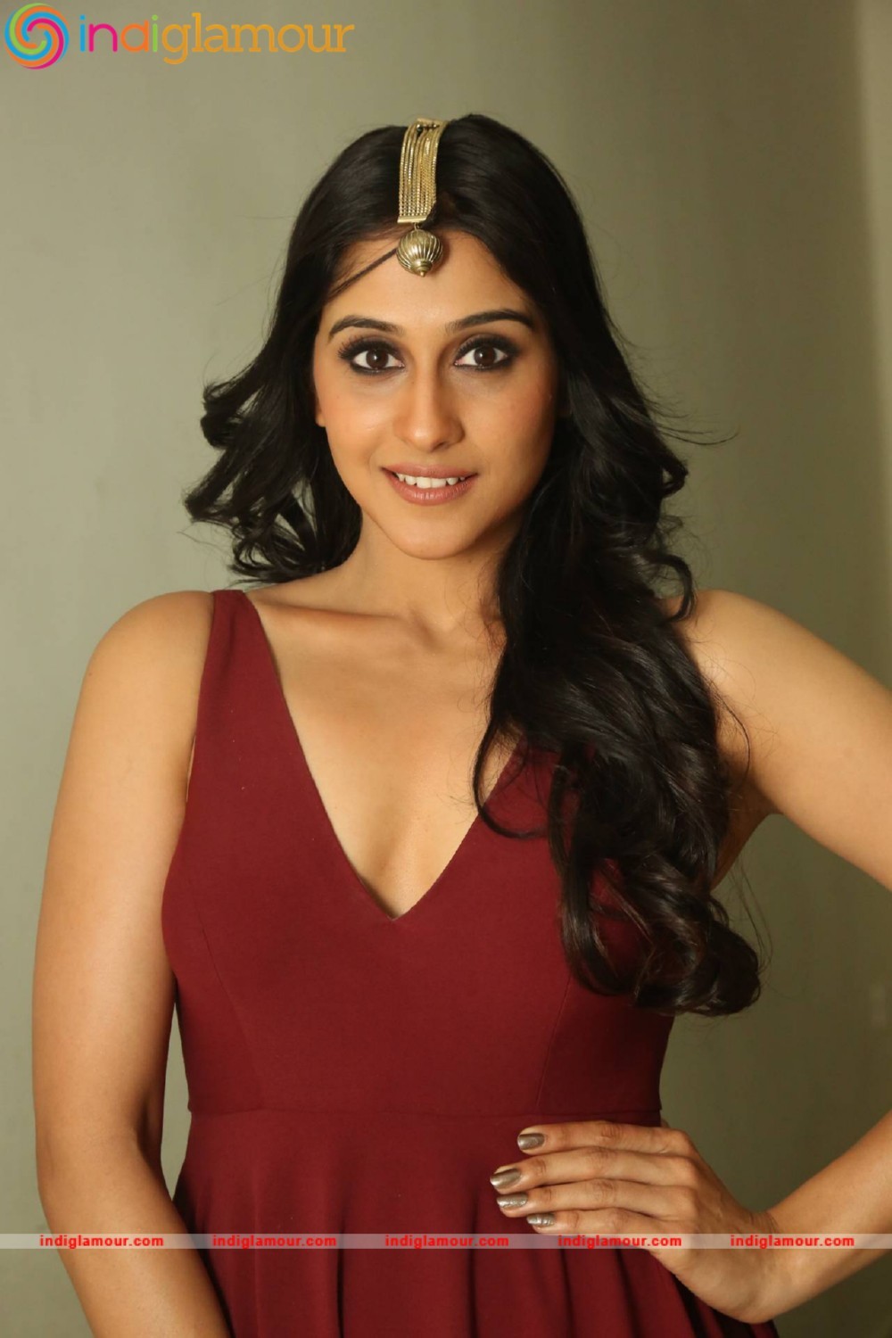 Regina Cassandra Actress hd photo