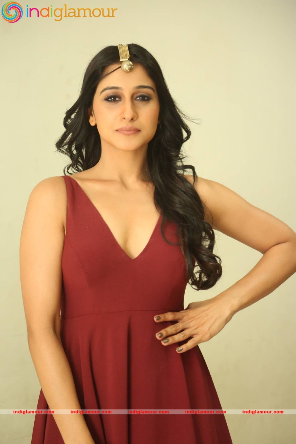Regina Cassandra Actress hd photo