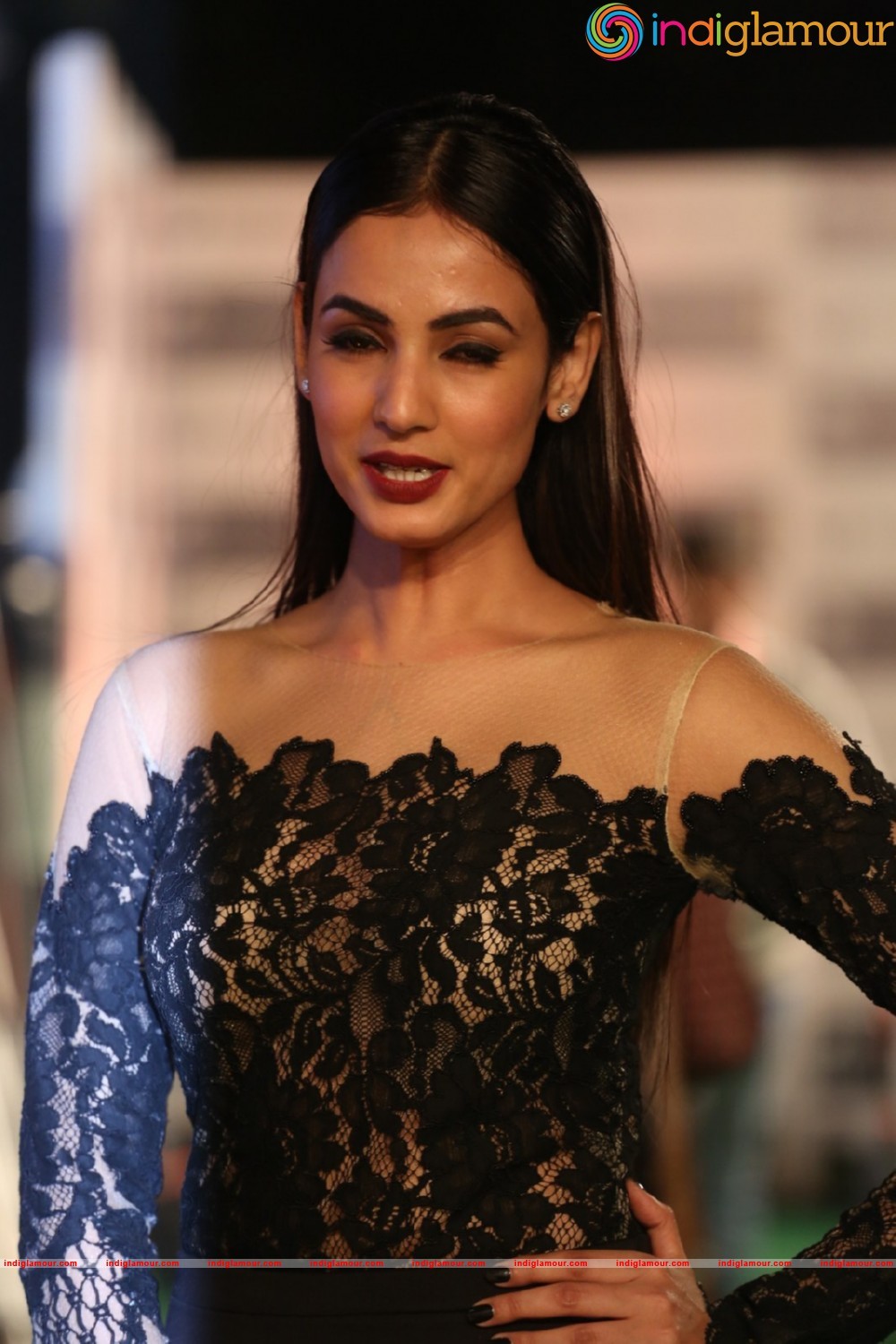Sonal Chauhan Actress hd photo