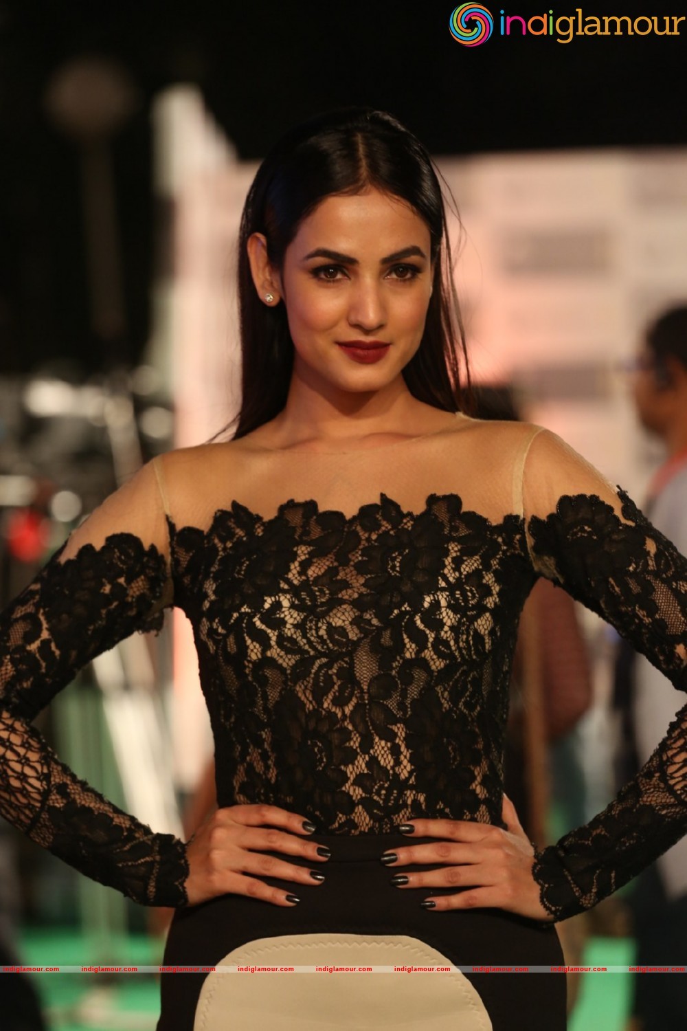 Sonal Chauhan Actress hd photo