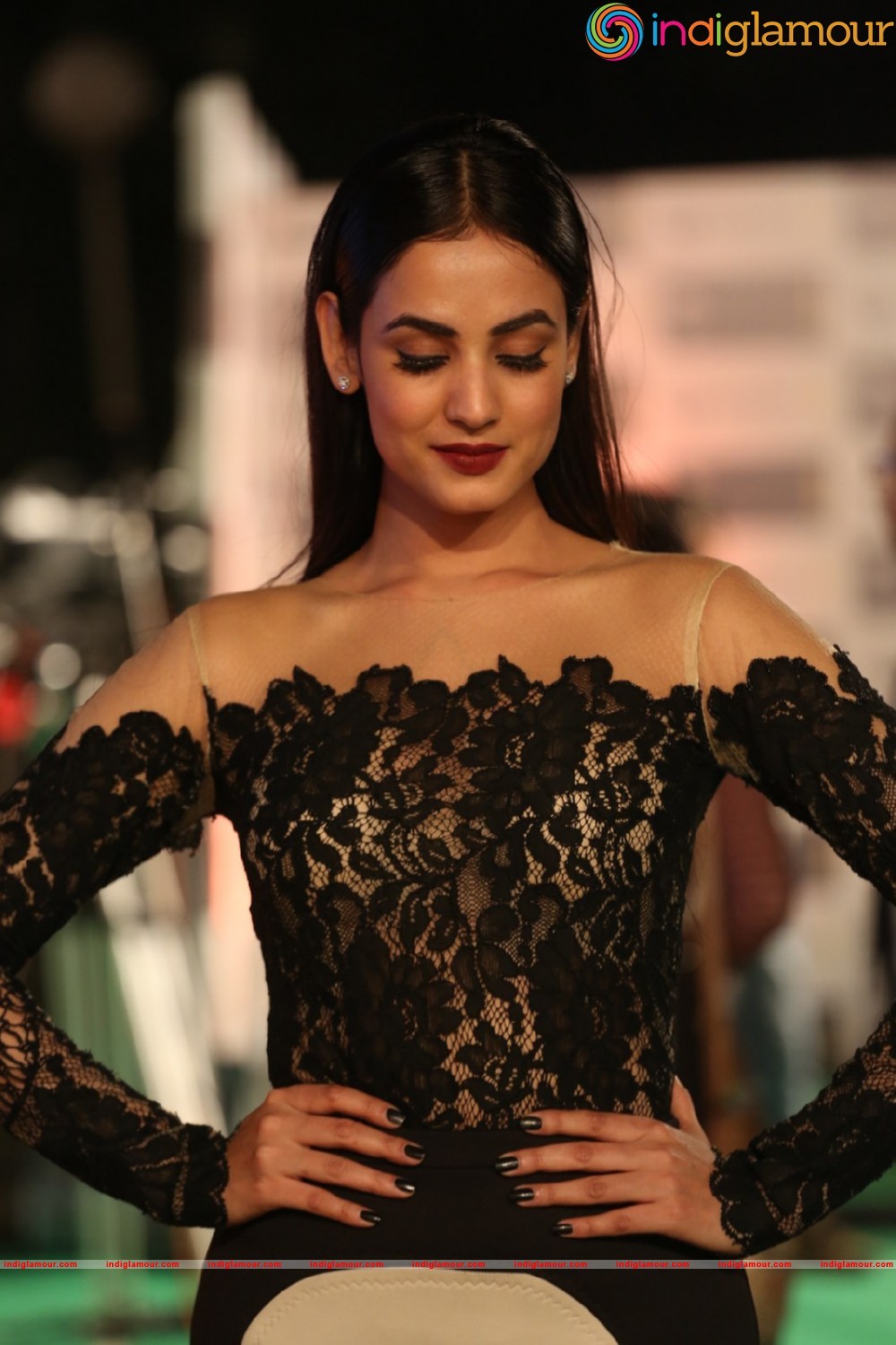 Sonal Chauhan Actress hd photo