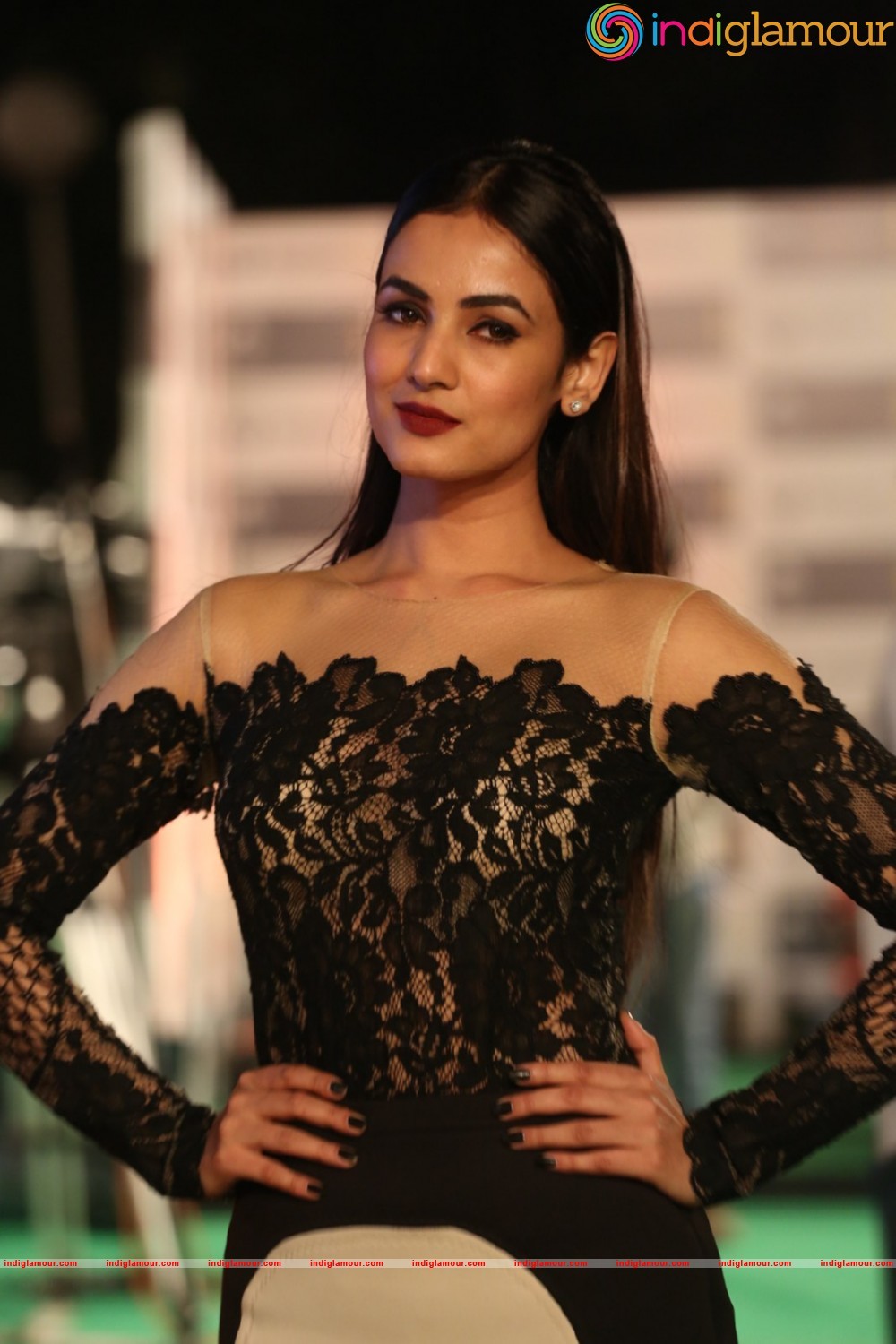 Sonal Chauhan Actress hd photo