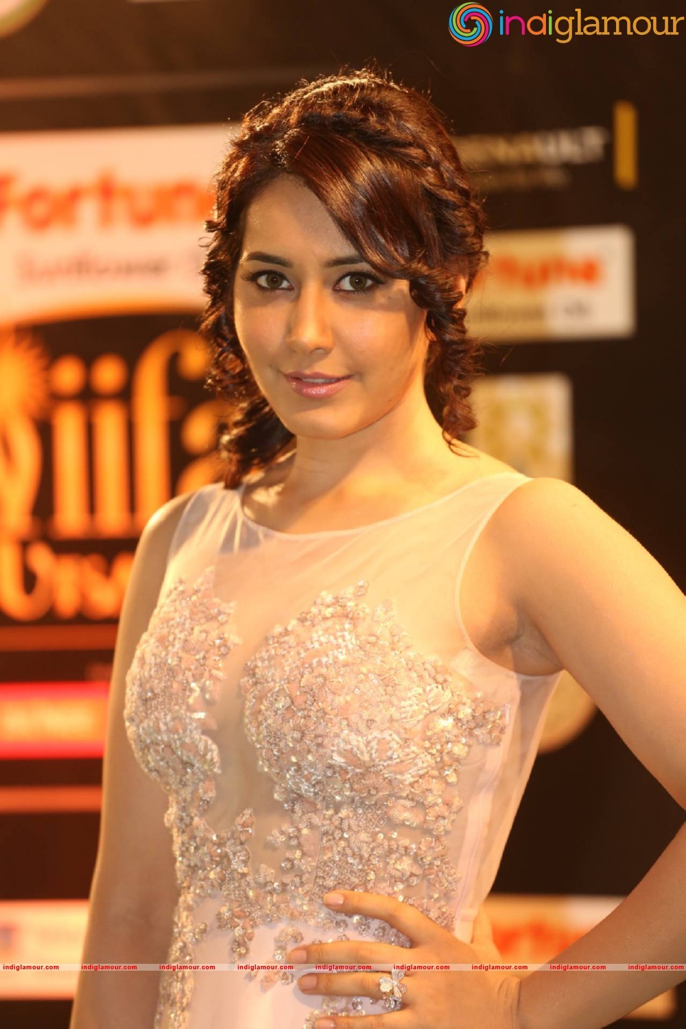 Rashi Khanna Actress hd photo