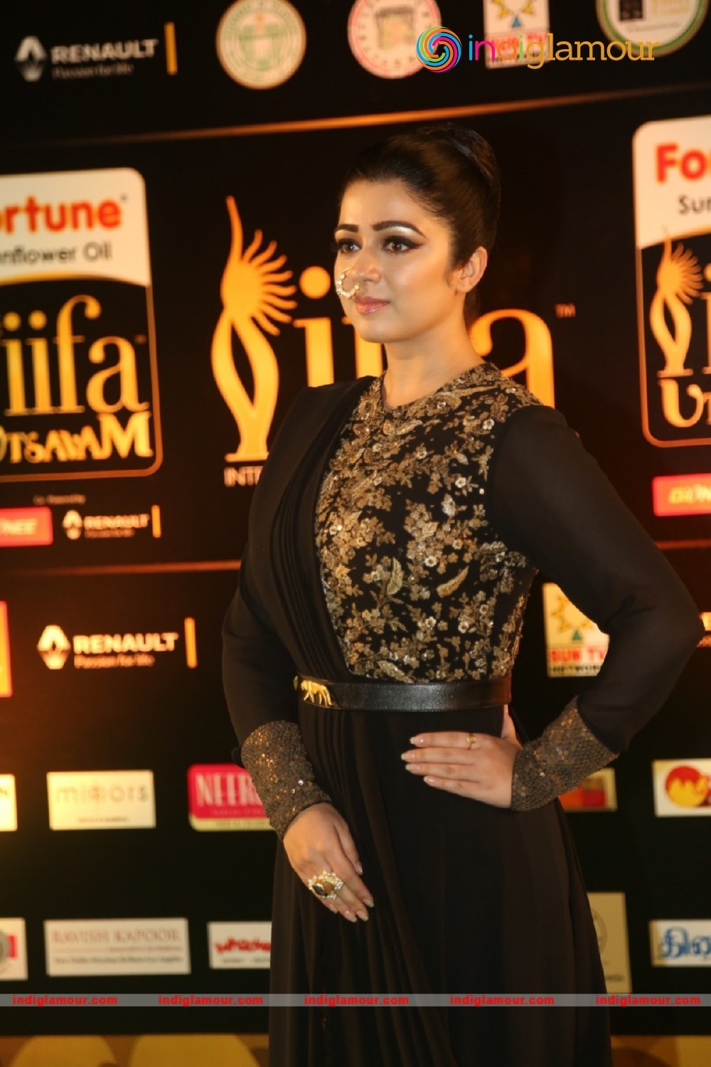 Charmy Kaur Actress hd photo