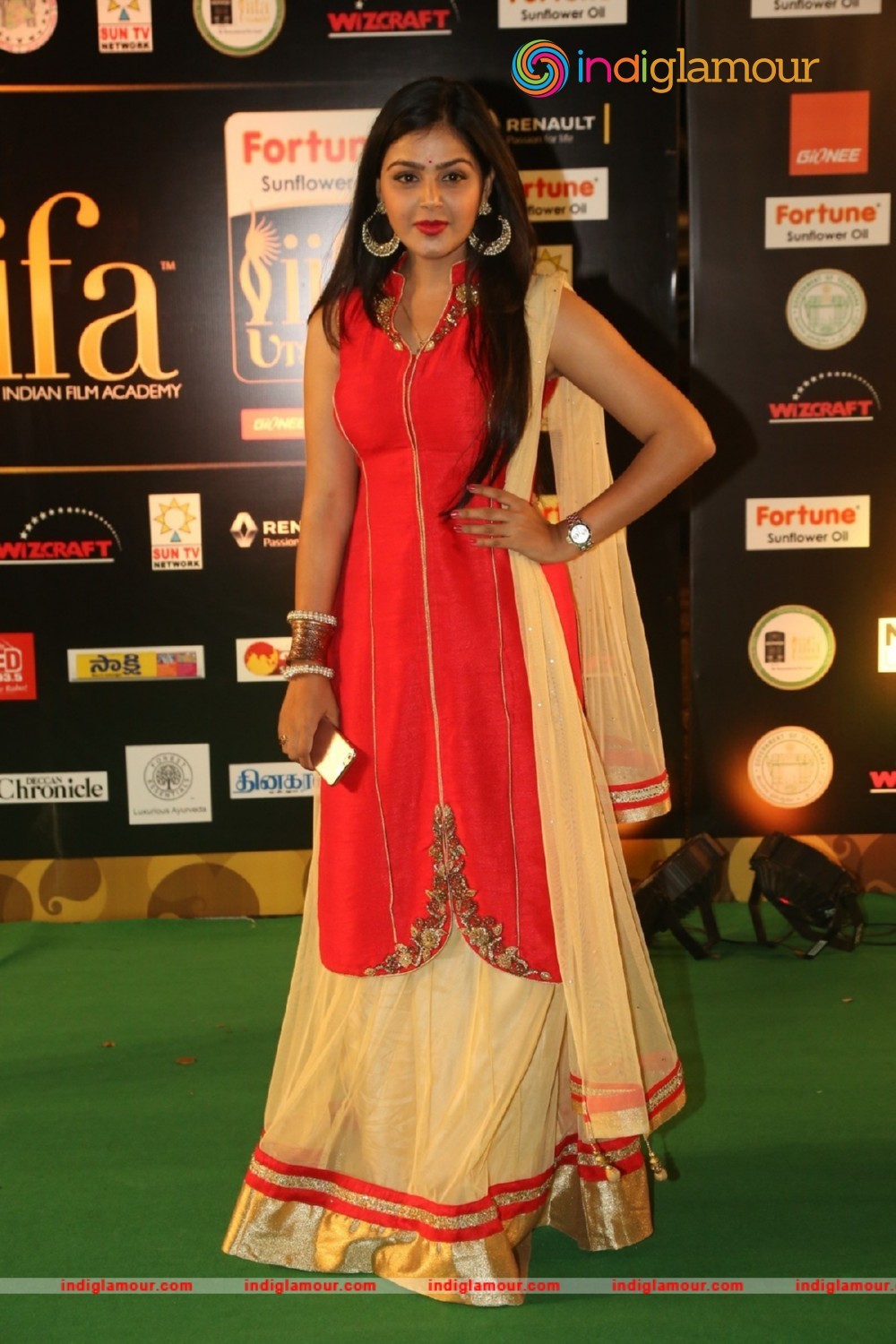 Monal Gajjar Actress hd photo