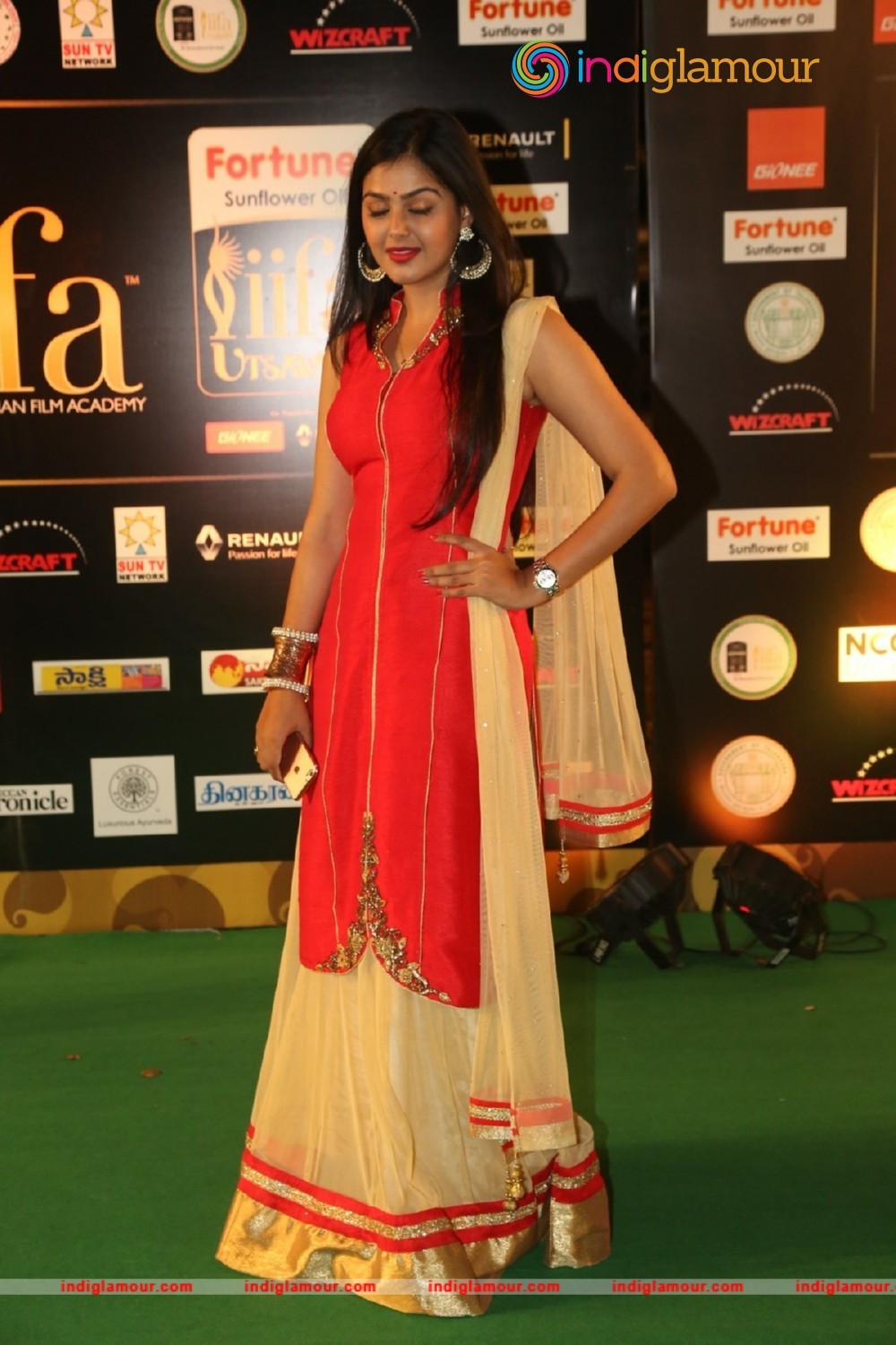 Monal Gajjar Actress hd photo