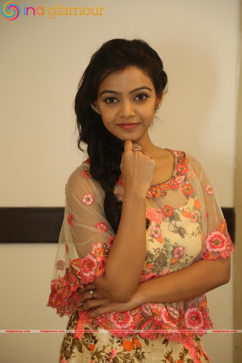 Nithya Shetty Actress hd photo