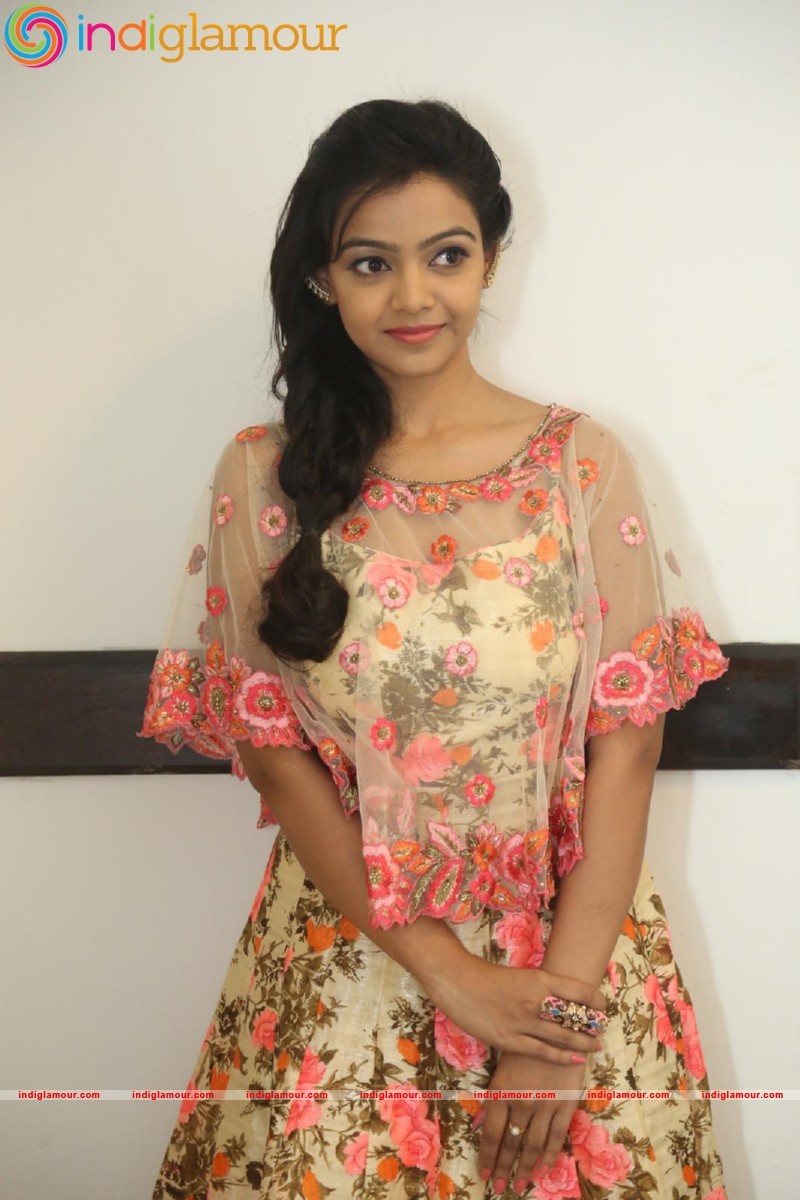 Nithya Shetty Actress hd photo