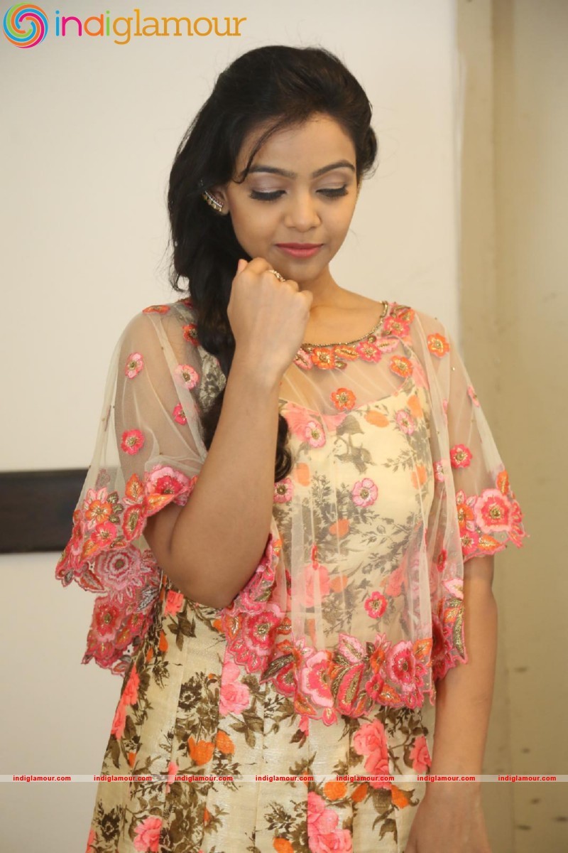 Nithya Shetty Actress hd photo