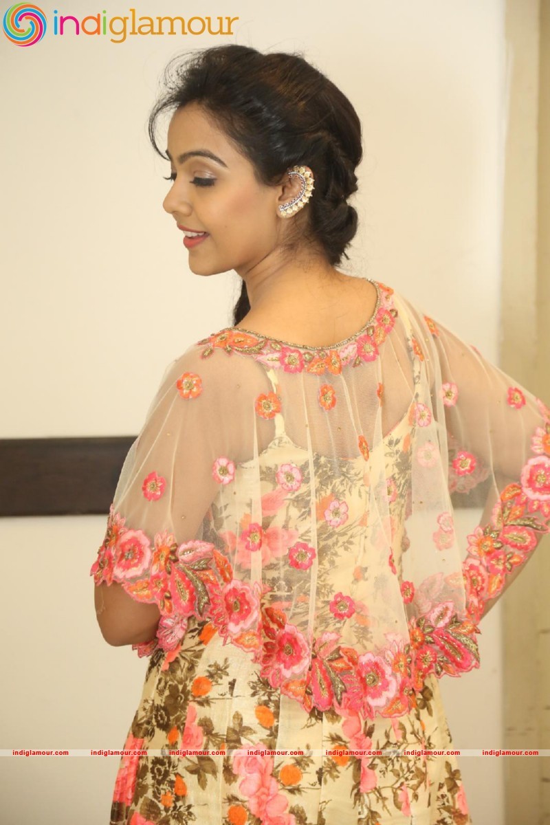Nithya Shetty Actress hd photo