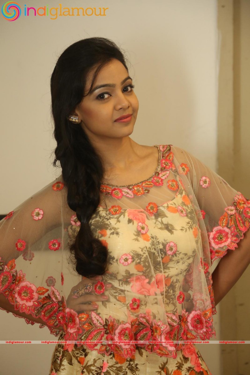 Nithya Shetty Actress hd photo