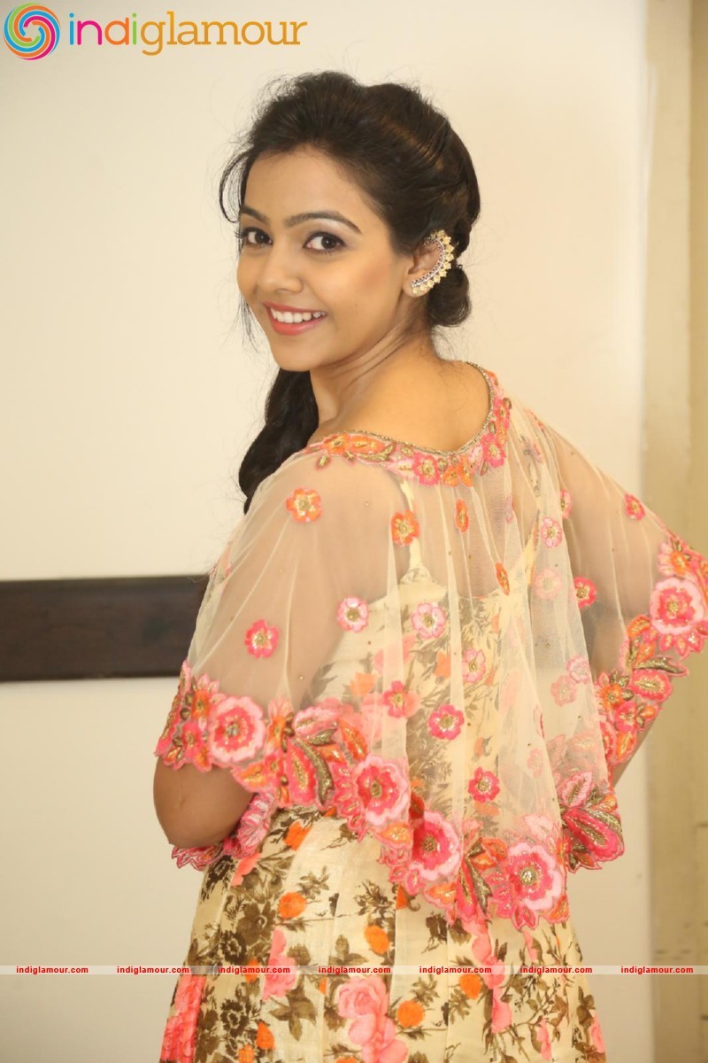 Nithya Shetty Actress hd photo