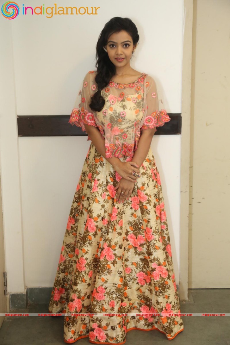Nithya Shetty Actress hd photo