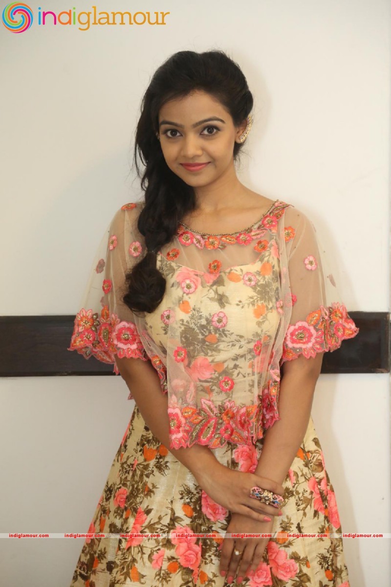 Nithya Shetty Actress hd photo