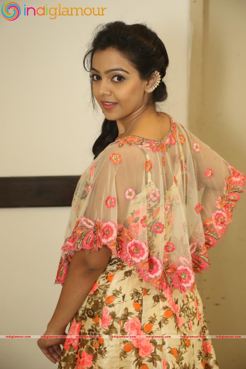 Nithya Shetty Actress hd photo