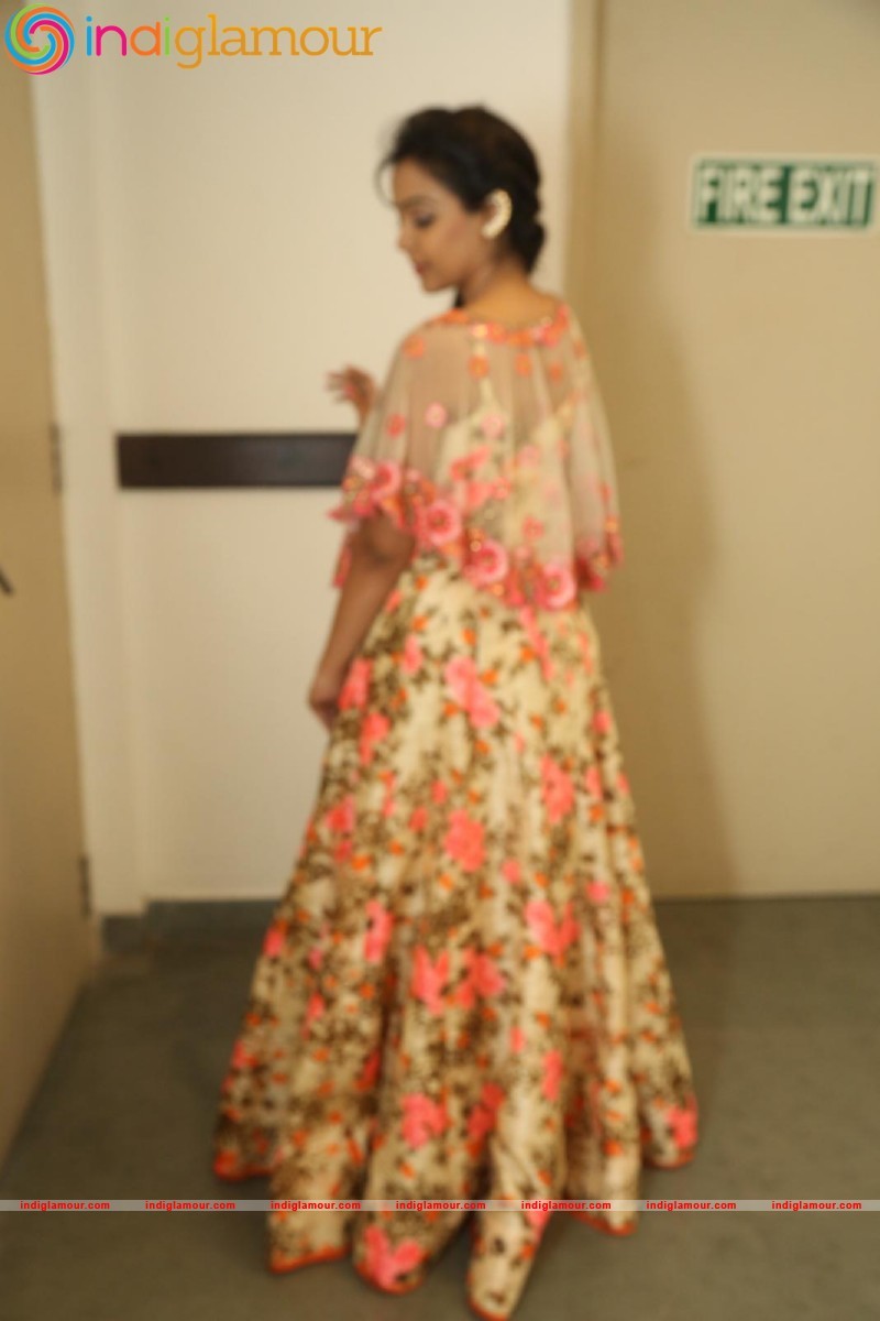 Nithya Shetty Actress hd photo