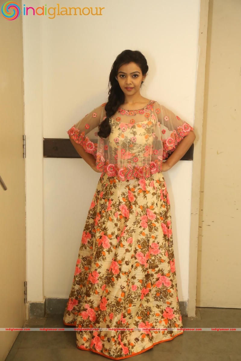 Nithya Shetty Actress hd photo