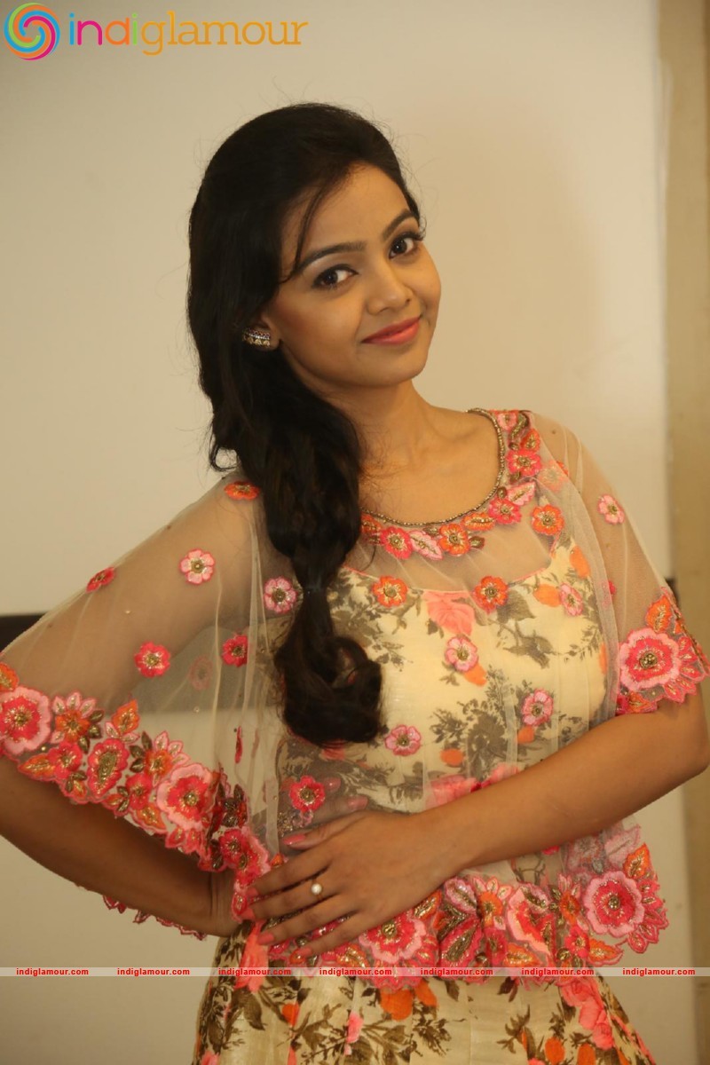 Nithya Shetty Actress hd photo