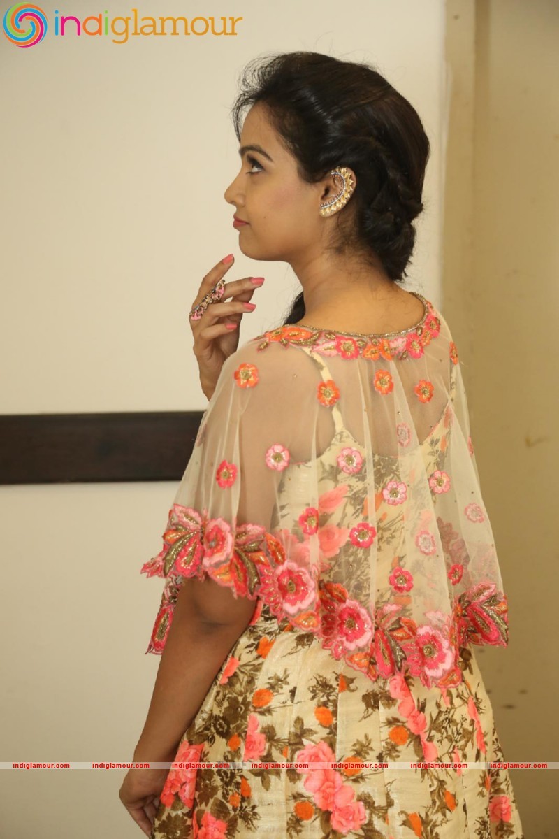 Nithya Shetty Actress hd photo