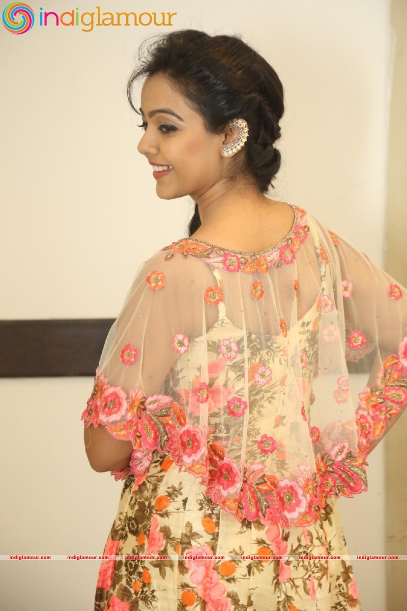 Nithya Shetty Actress hd photo