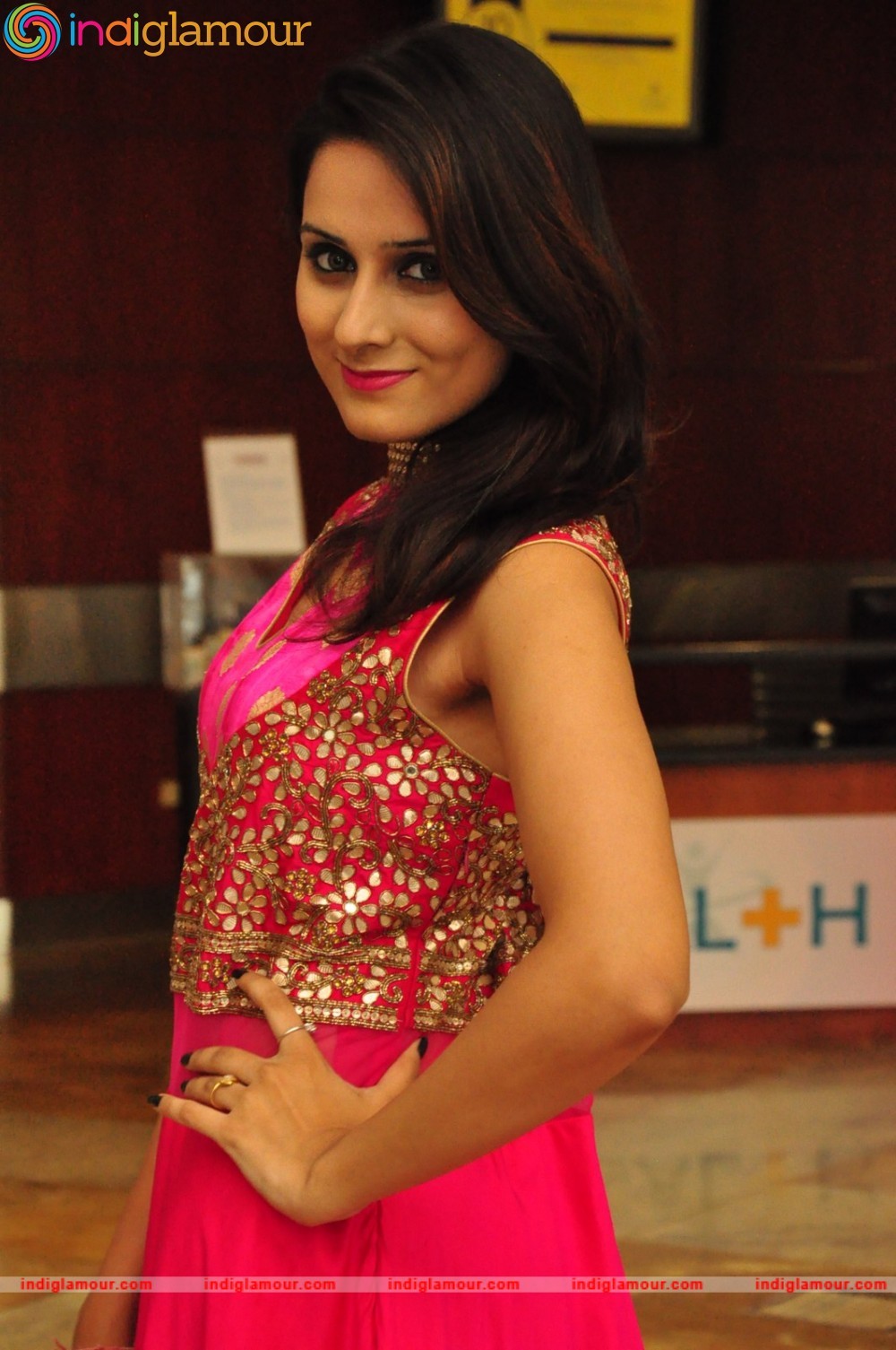 Nikitha Actress hd photo
