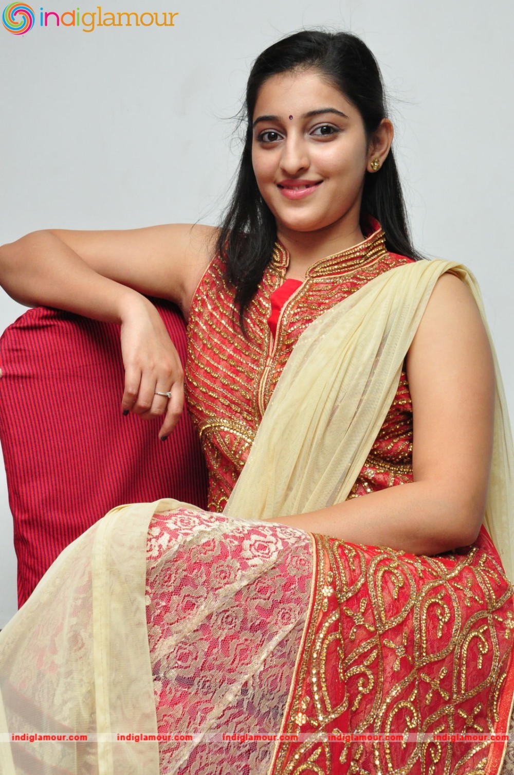 Mouryani Actress hd photo