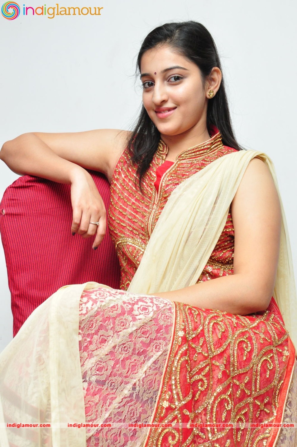 Mouryani Actress hd photo