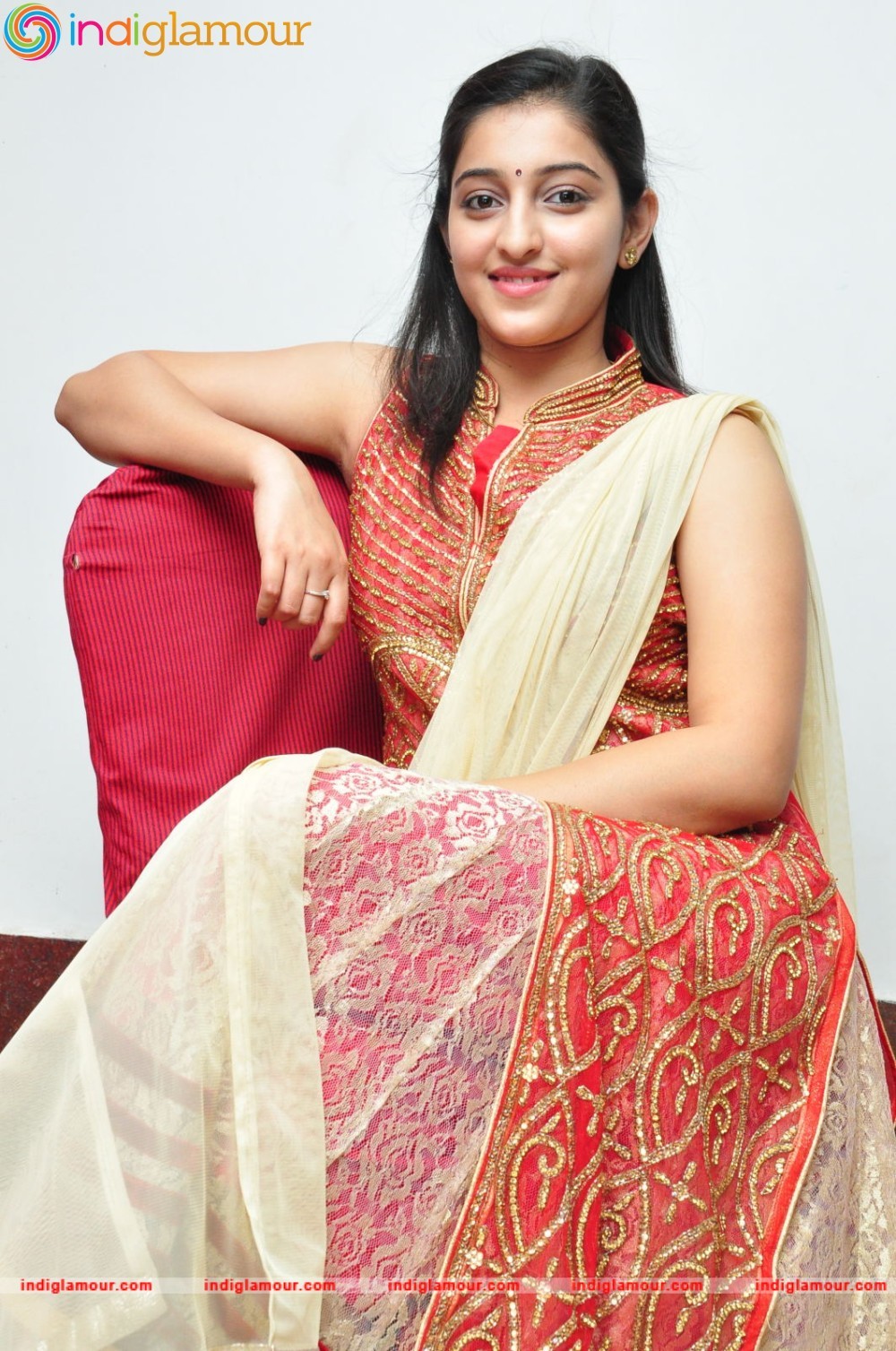 Mouryani Actress hd photo