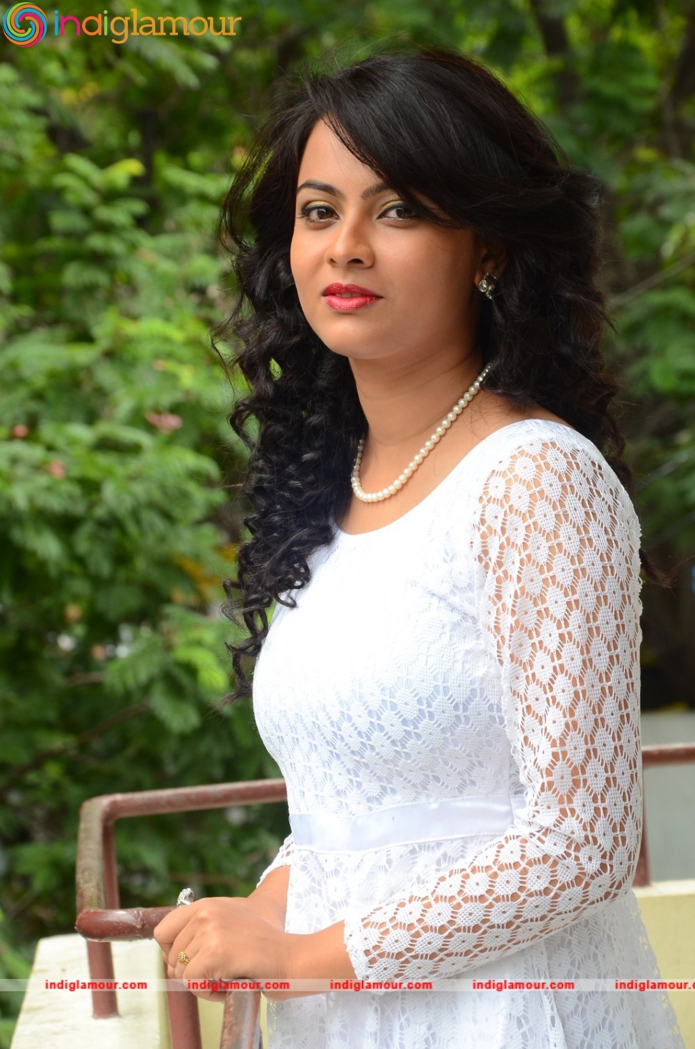 Athithi Das Actress hd photo