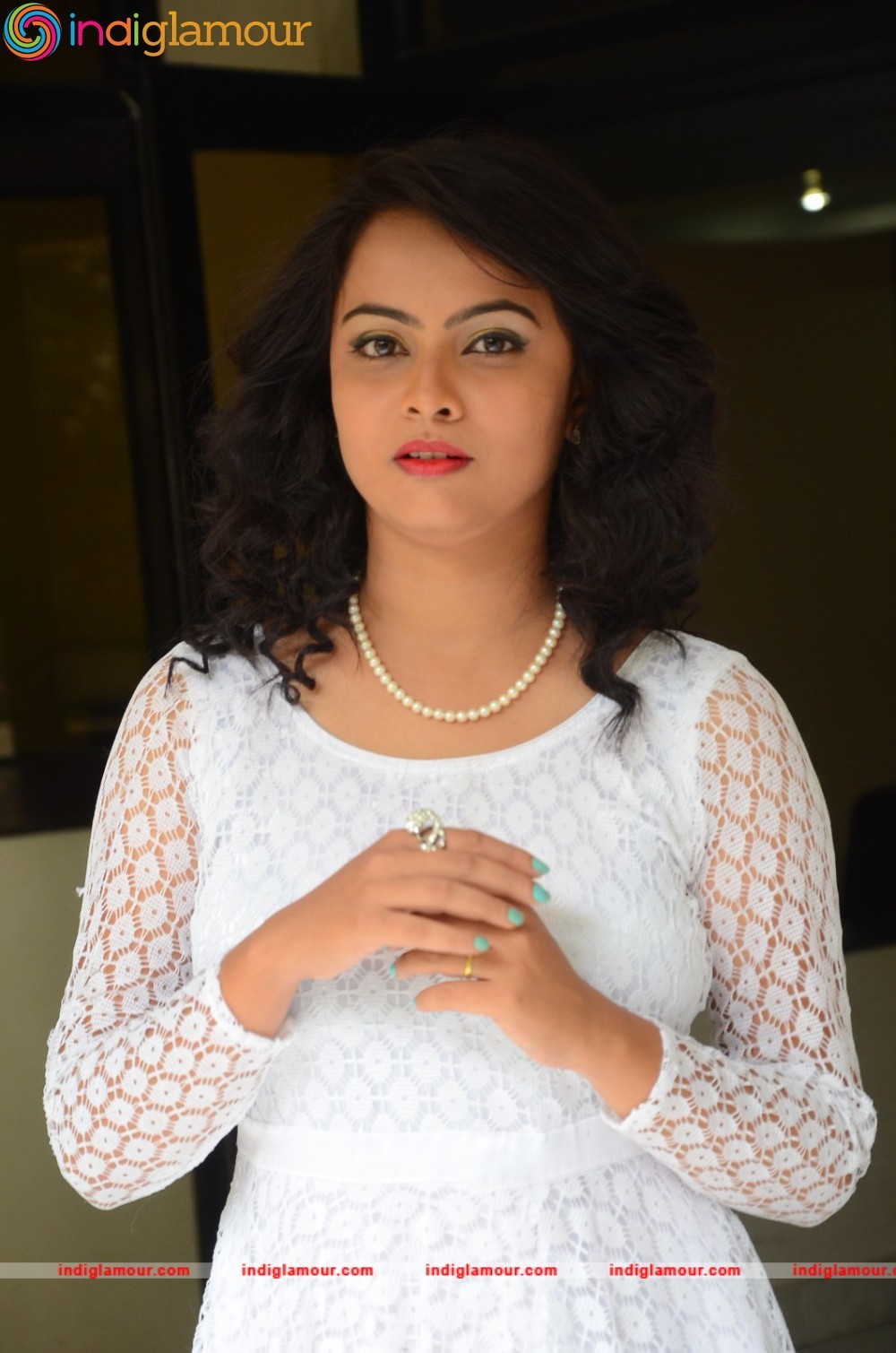 Athithi Das Actress hd photo