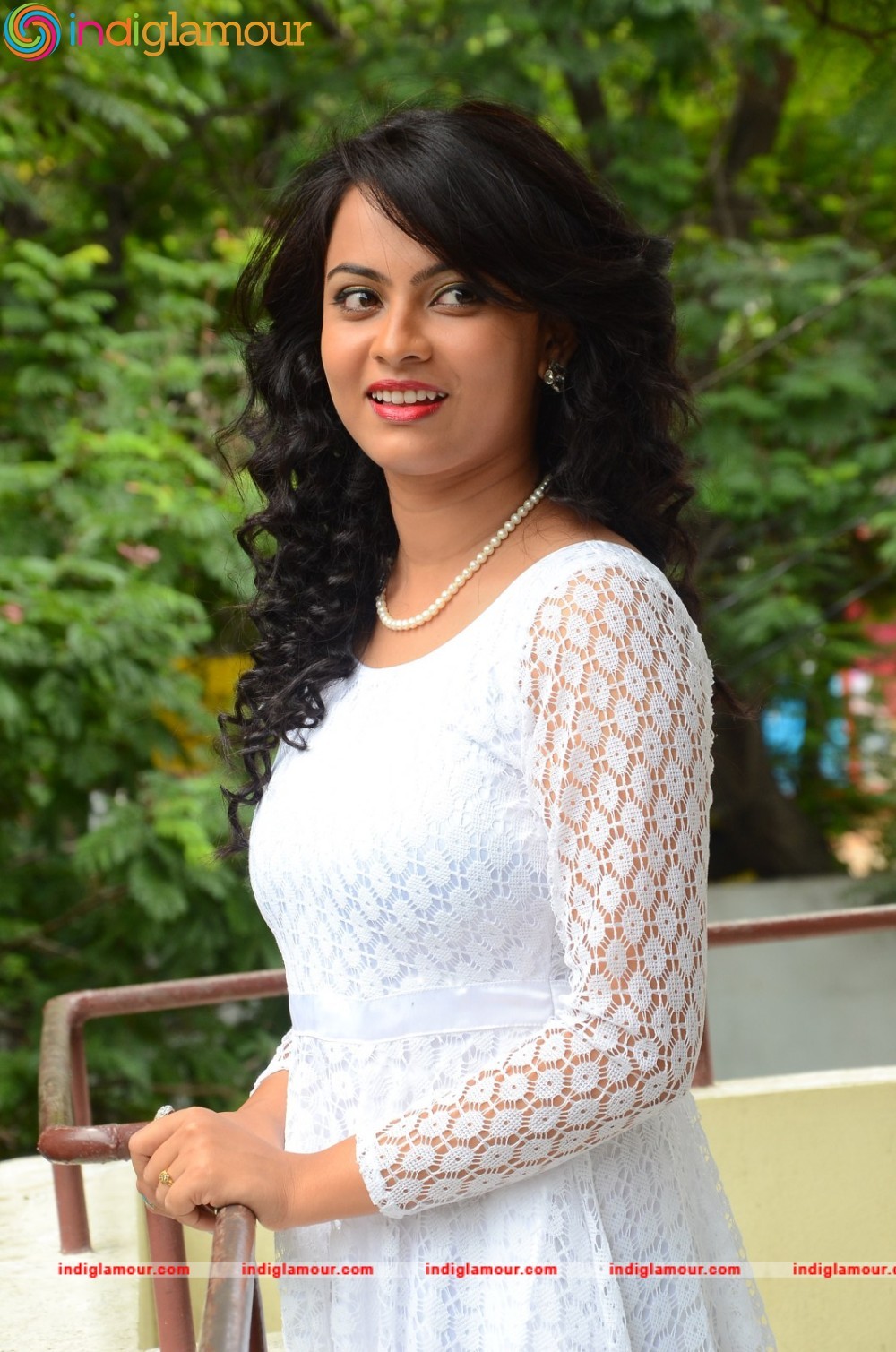 Athithi Das Actress hd photo