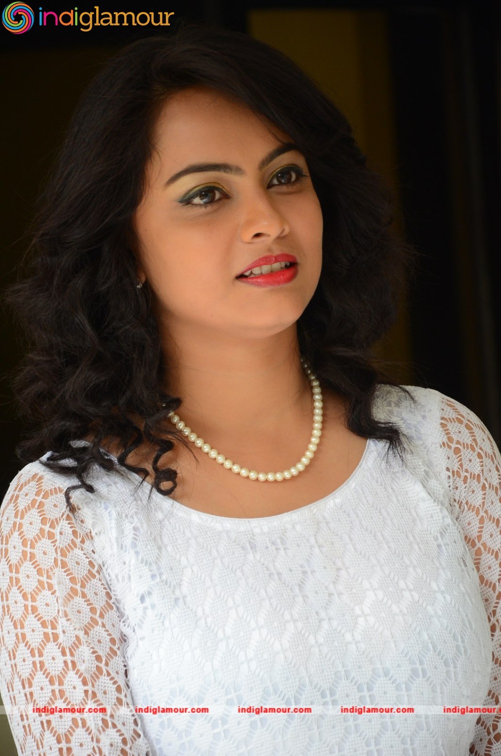 Athithi Das Actress hd photo