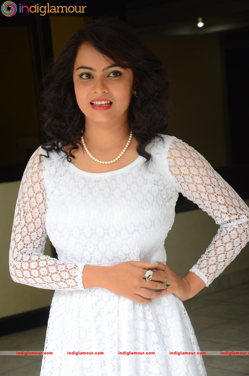 Athithi Das Actress hd photo