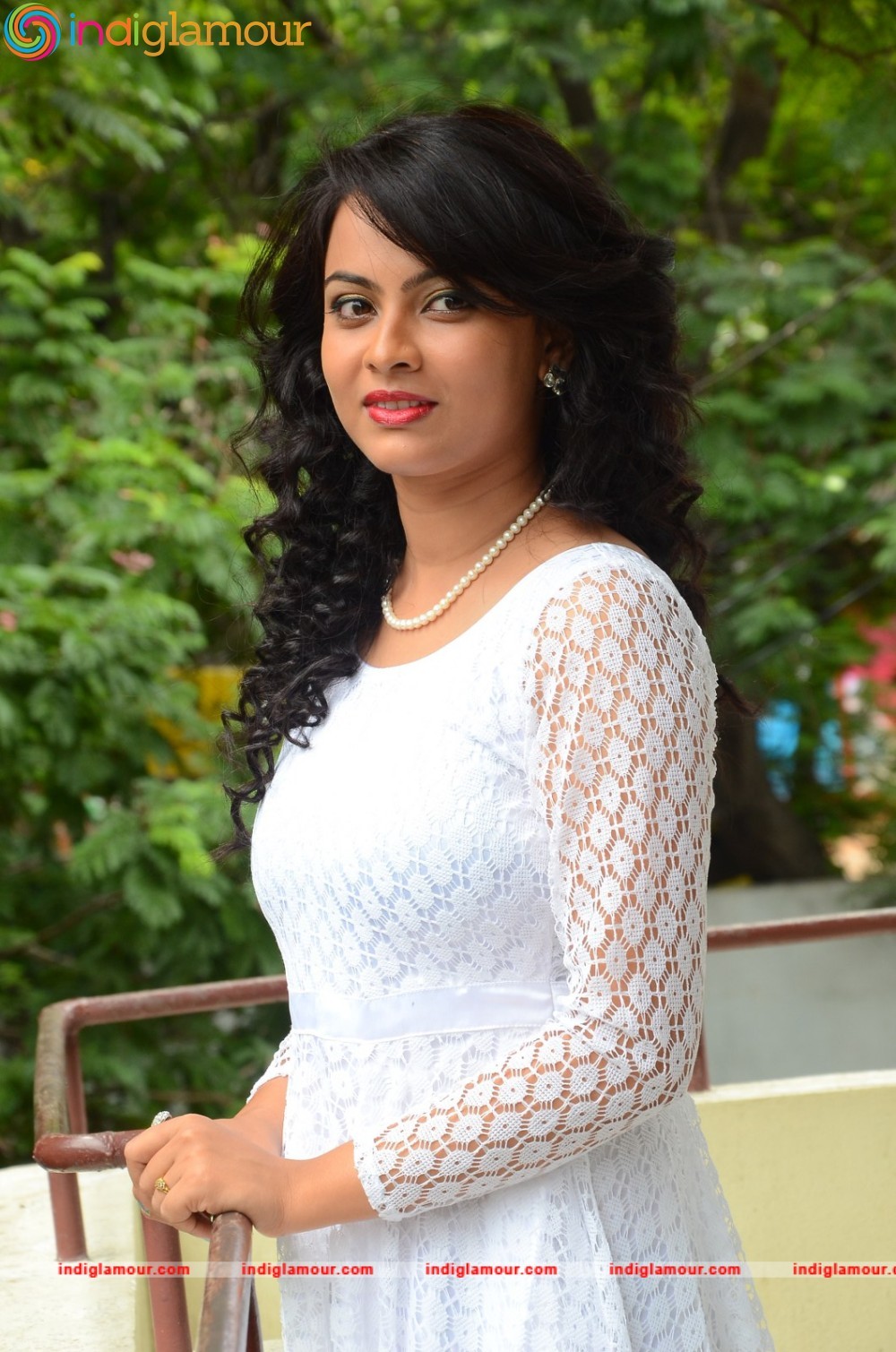 Athithi Das Actress hd photo