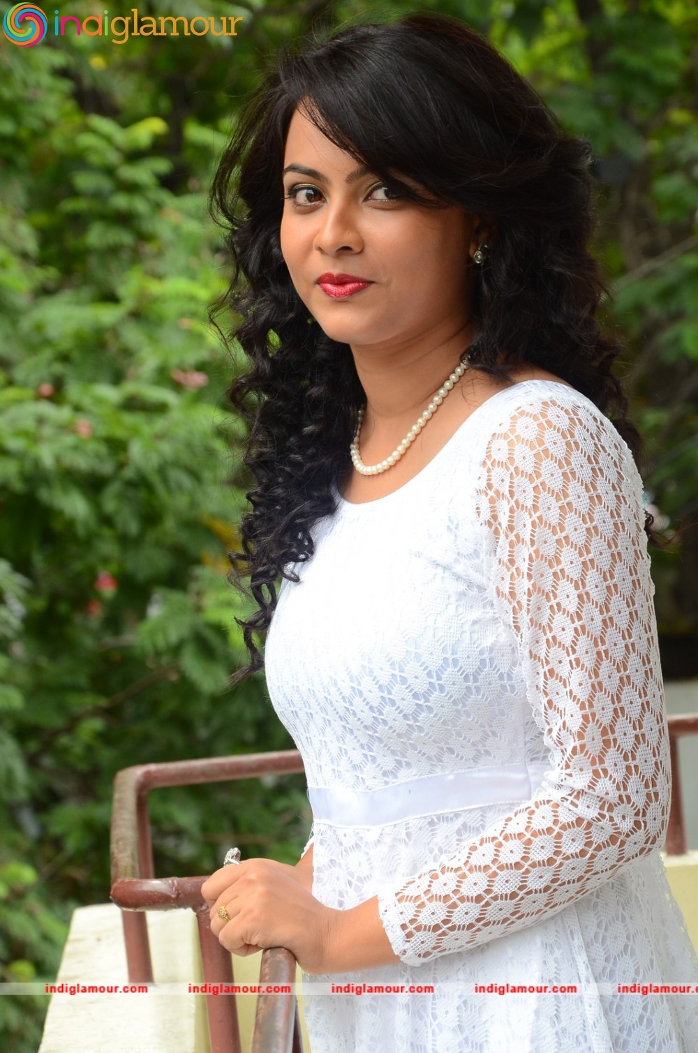 Athithi Das Actress hd photo