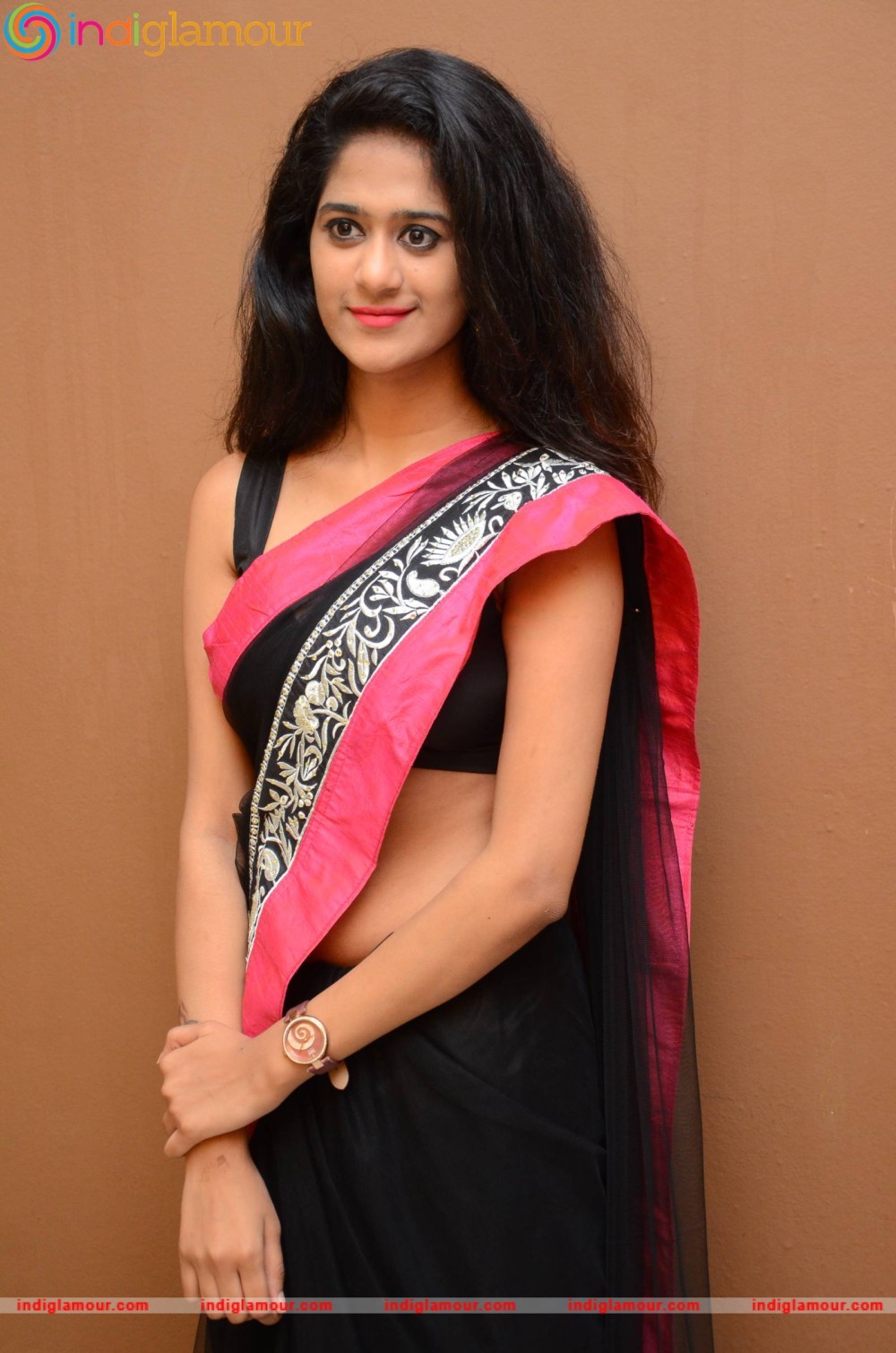 Harini Actress hd photo