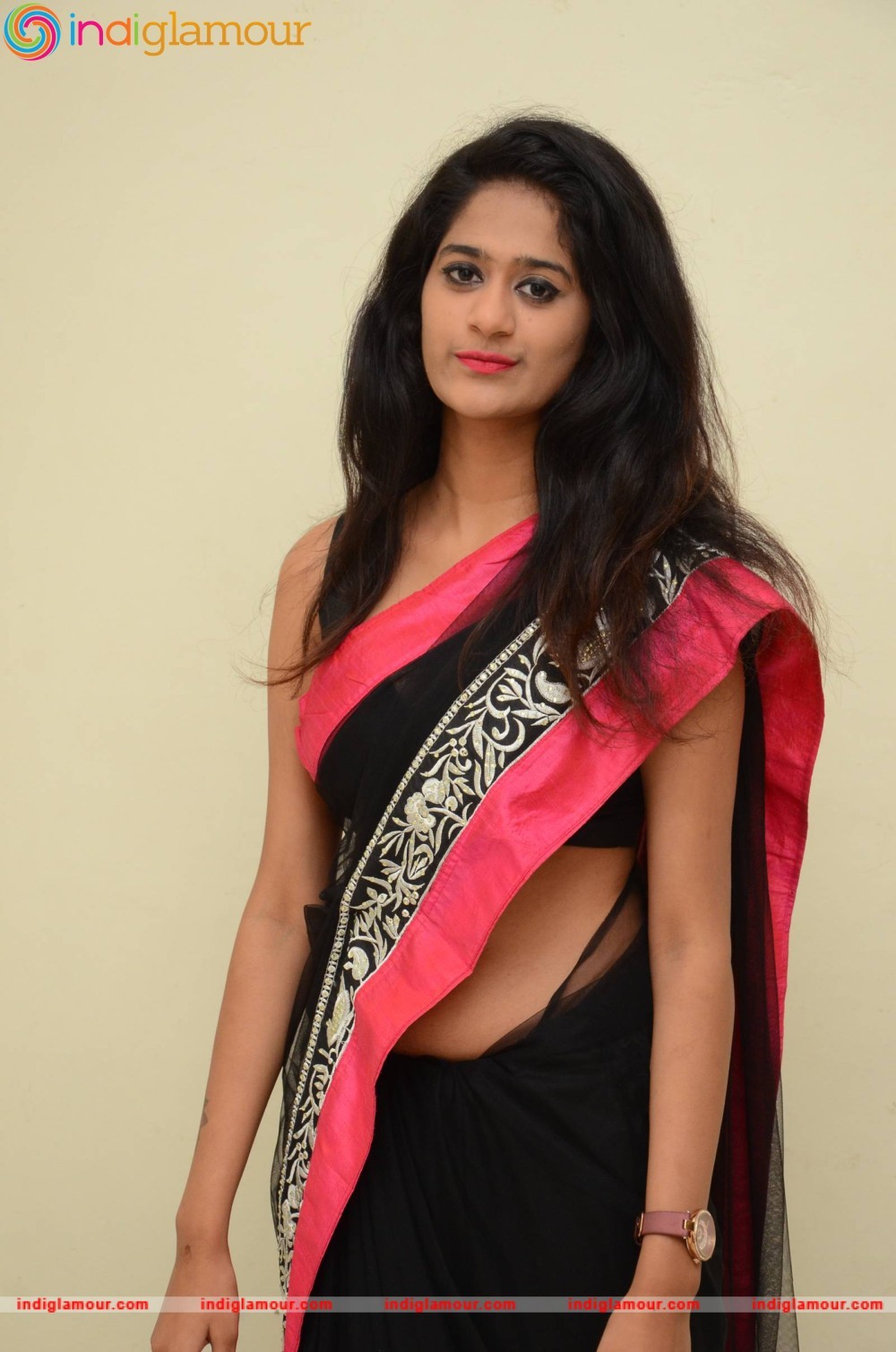 Harini Actress hd photo