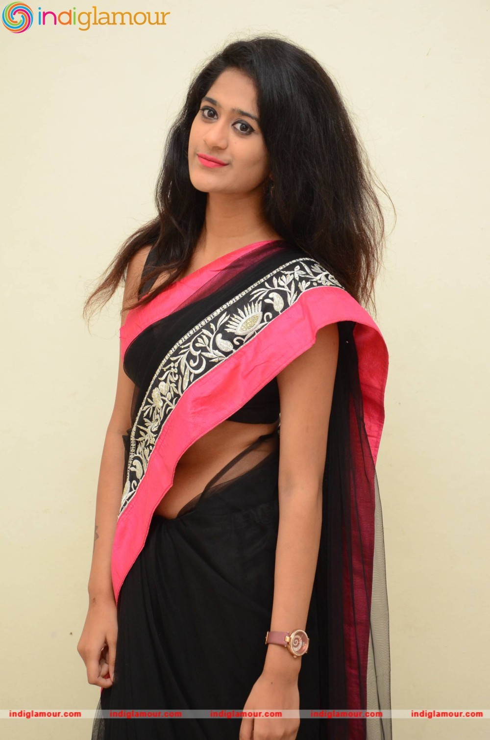 Harini Actress hd photo