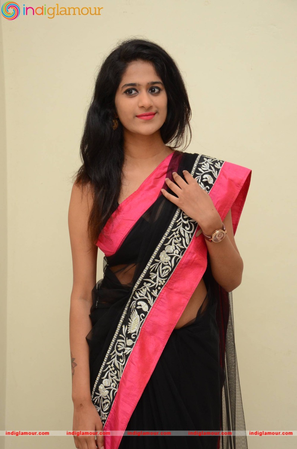 Harini Actress hd photo
