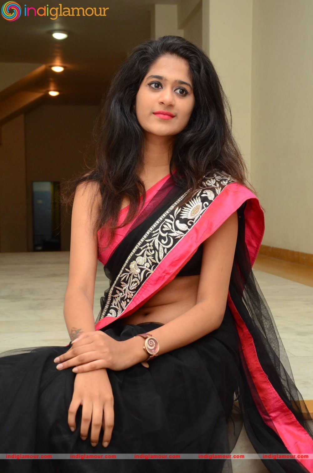 Harini Actress hd photo