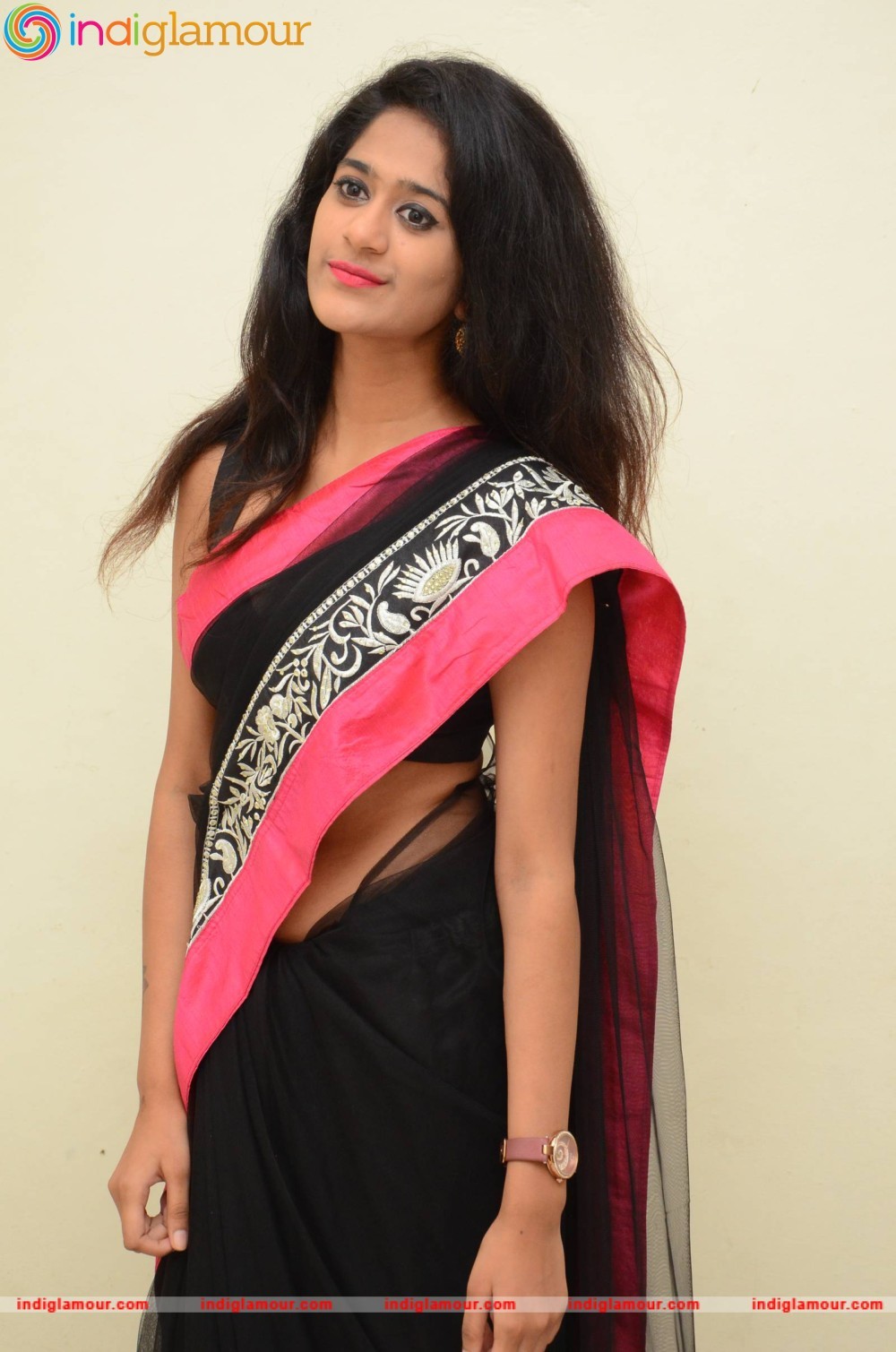 Harini Actress hd photo
