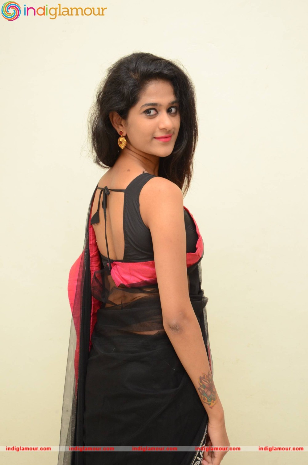 Harini Actress hd photo