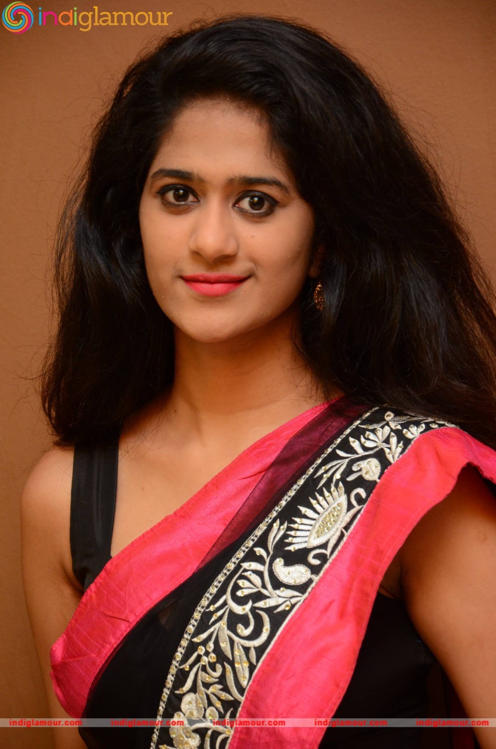 Harini Actress hd photo