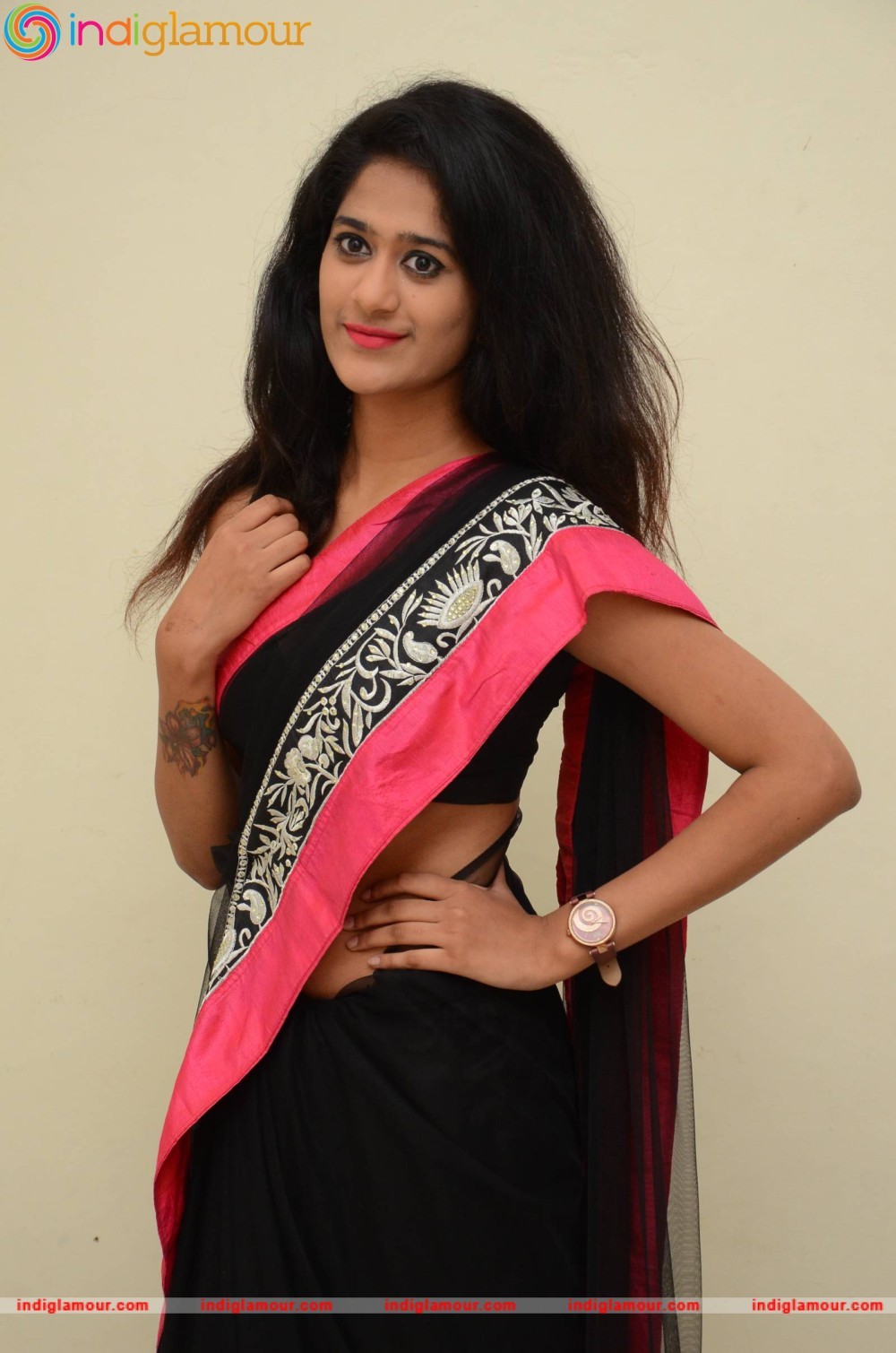 Harini Actress hd photo