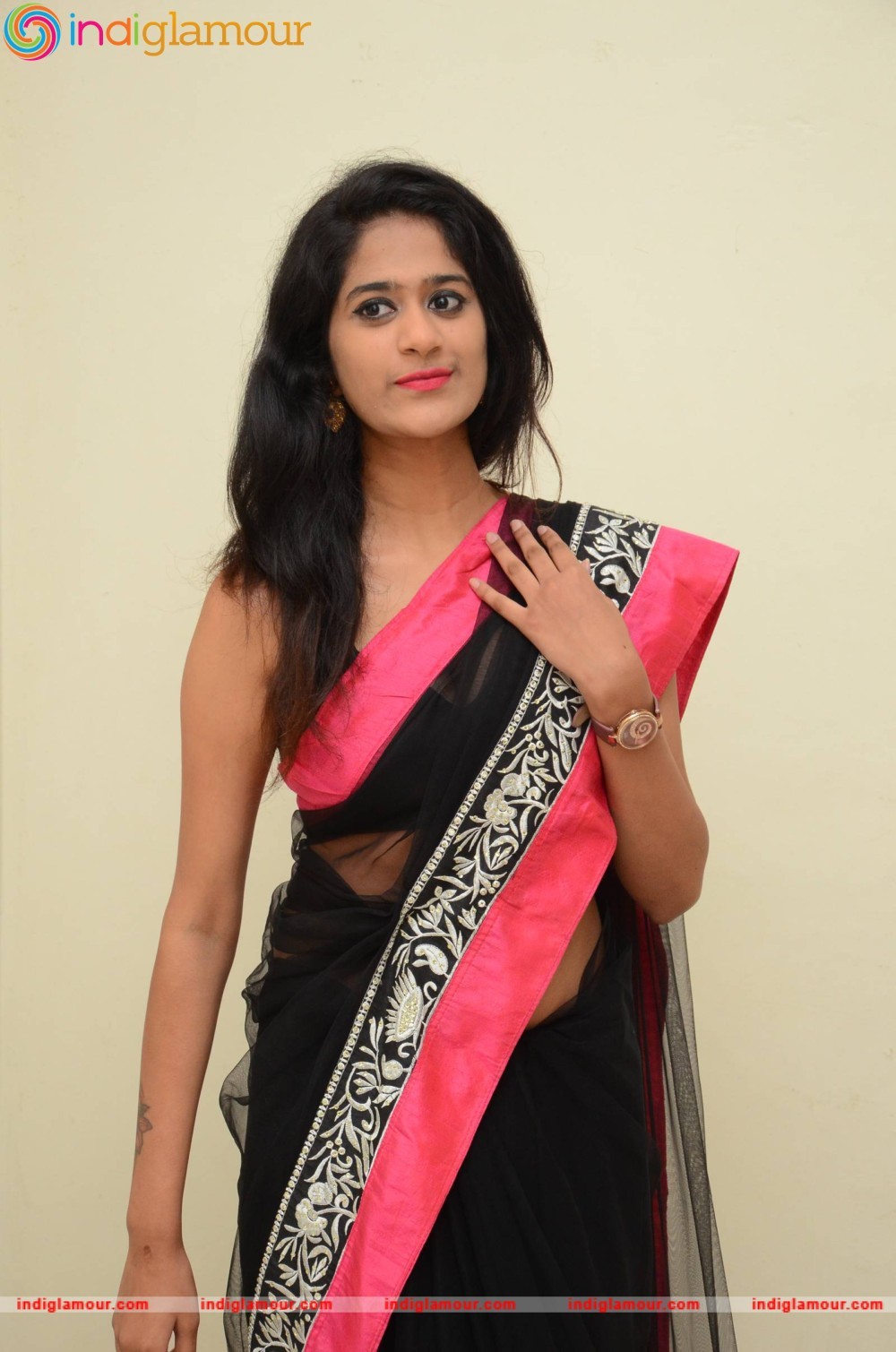 Harini Actress hd photo
