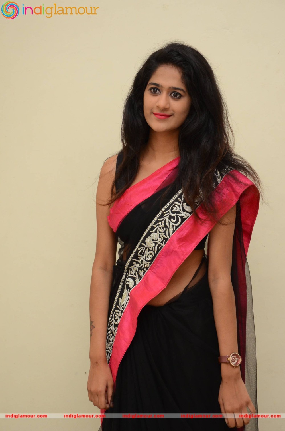 Harini Actress hd photo