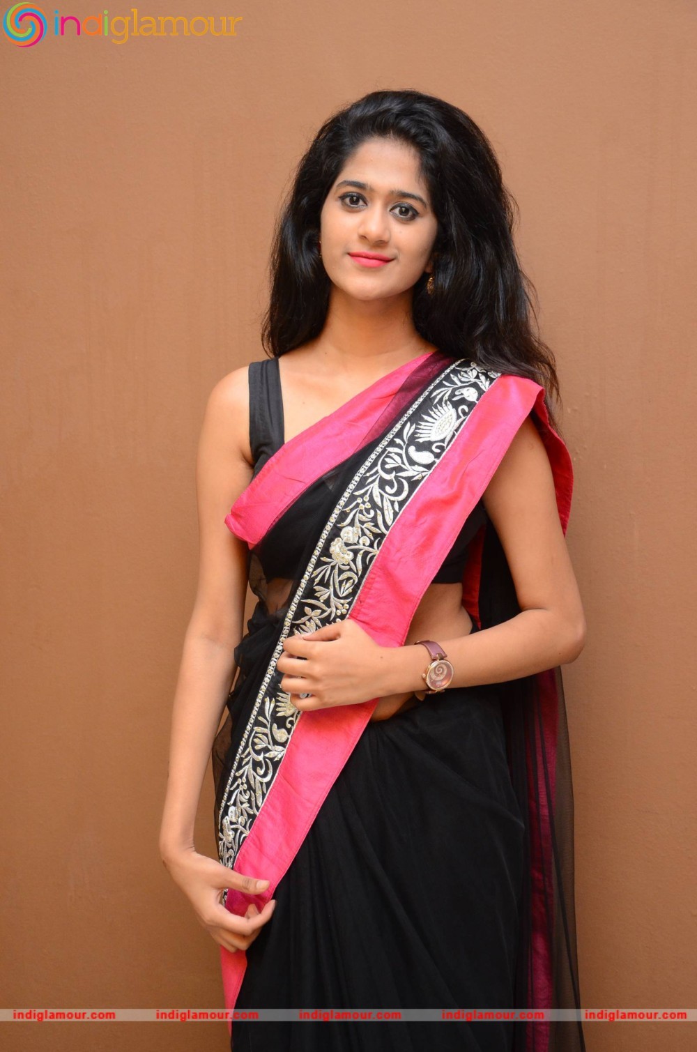 Harini Actress hd photo