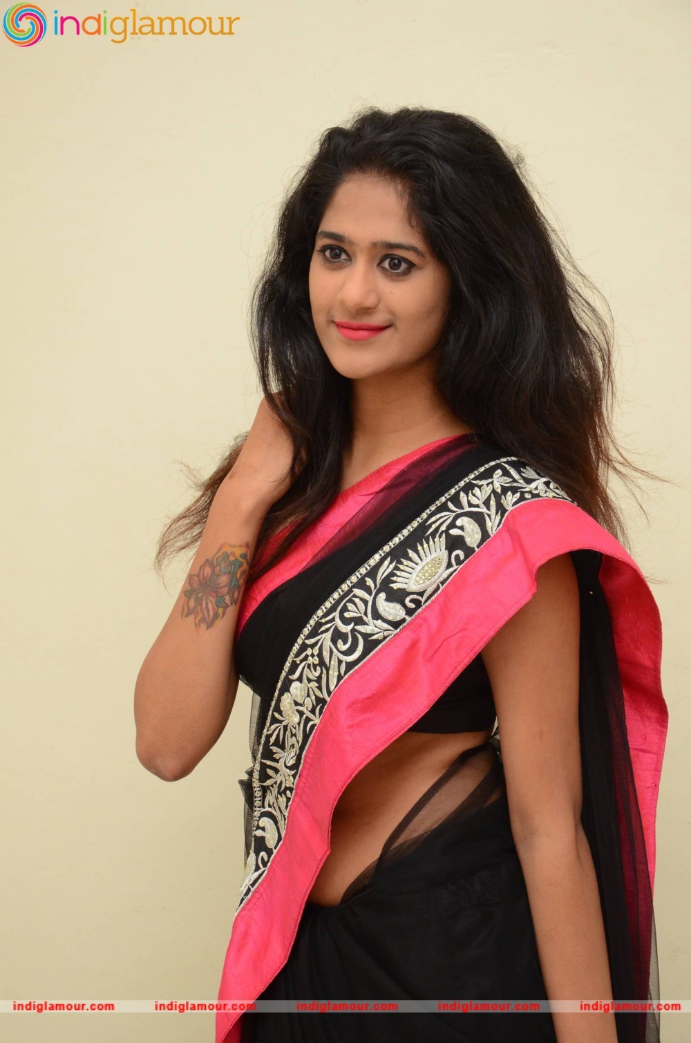 Harini Actress hd photo